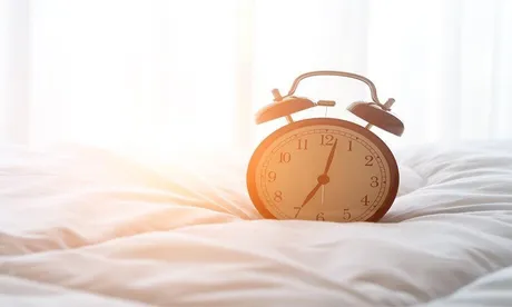 Combien d'heures de sommeil nécessaire? Et quels sont les facteurs qui jouent un rôle?